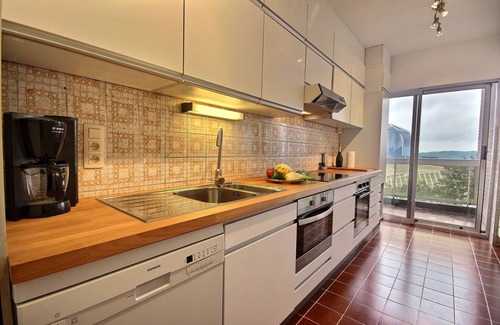 Liege Apartment | Magnificient view in a tree-filled setting | Adelo