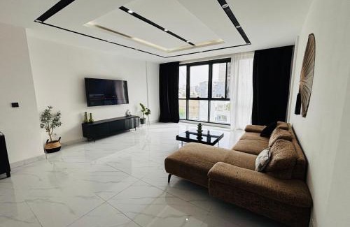 Ngor Apartment | Magnifique Appartement avec PISCINE sur le toit, 3 Chambres, 4 Salles de Bain, Salle de Gym et Terrasse, LUXURY & COMFORT in ALMADIES