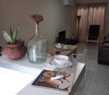 Tacuarembo Apartment | Magnolia