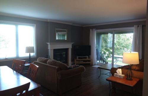 Magog Condo | Magog Canada 3 Bedroom Ground Level Walk To Lake & Close To Mt. Orford