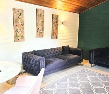 Warminster Ski Chalet | Magpie 1 Hot Tub HuntersMoon-Warminster-Bath-Wiltshire