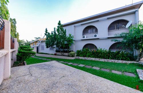 Labadi Hotel | Mahogany Lodge, Cantonments