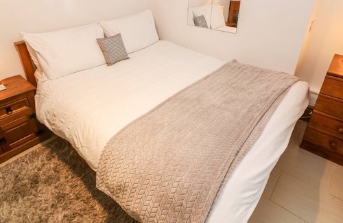 Mabe Cabin | Maia House
