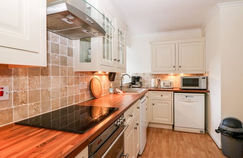 Gardenstown Cottage | MAIN STREET, pet friendly, country holiday cottage in Gardenstown