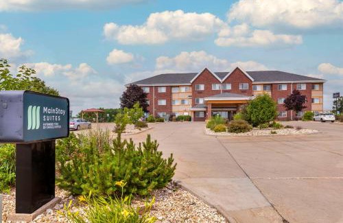 Dubuque Hotel | MainStay Suites Dubuque at Hwy 20