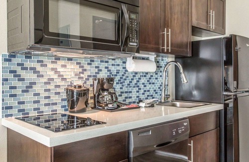 Midland Hotel | MainStay Suites Midland