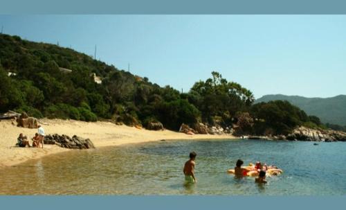 Coti-Chiavari Villa | Maison à 50 m de la plage, 10 personnes, 5 chambres en corse du sud,