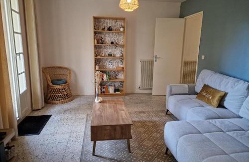 Saint-Julien-de-Lampon Resort | Maison 3 ch calme, jardin, Le nid des Chênes