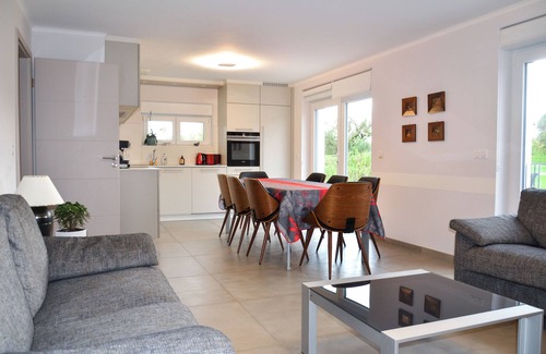 Dossenheim-sur-Zinsel House | Maison 6 Chambres, Tout Confort, au Pied des Vosges du Nord