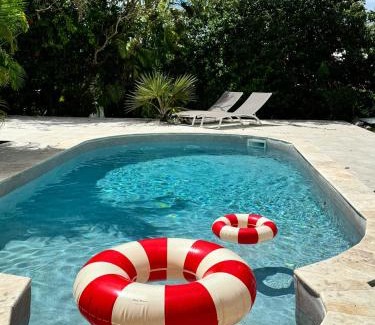 Saint-Francois House | Maison accueillante à Saint-François avec piscine privée.