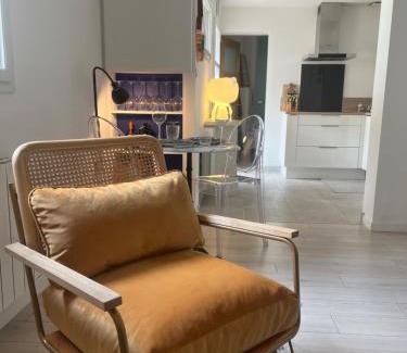 Madeleine - Saint-Leonard House | Maison Angers La Madeleine Rooftop