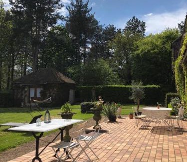 Montcresson Bed & Breakfast | Maison Angulus Ridet