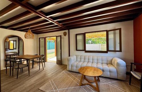 Etang Sale Les Bains House | Maison au charme créole - Accès privé à la plage