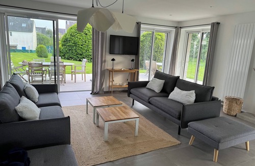 Combrit House | Maison Avec Piscine Intérieure Sainte-marine à 300m de la Plage