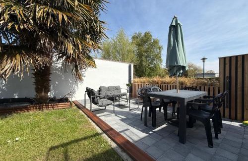 Ardres House | Maison avec jardin à 50m du Lac