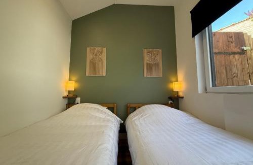 Ardres House | Maison avec jardin à 50m du Lac