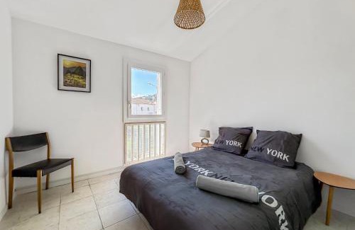 Carcassonne Apartment | Maison avec Jardin, Terrasse, cheminée insert et bois