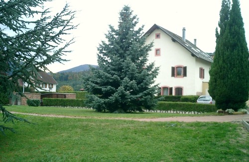 Obersteigen Apartment | Maison Belle-Vue (1 st) in a village at the foot of the forest