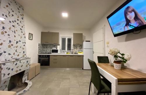 Borsh Villa | Maison Bellevue - 2 bdrm villa in Borsh beach