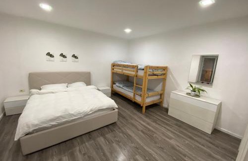 Borsh Villa | Maison Bellevue - 2 bdrm villa in Borsh beach