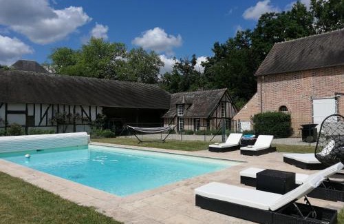 Isdes Villa | Maison Blanche Sologne "La Framboisière"