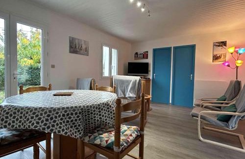 La Bree-les-Bains House | Maison calme 5 pers, proche plage et centre, jardin clos, WIFI, parking, ménage inclus. - FR-1-246A-181