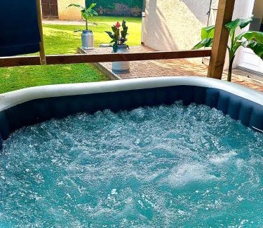 Varetz House | Maison, chaleur, chaleureuse au calme et spa