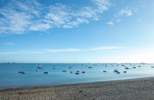 Ploubazlanec House | Maison Chevoir pieds dans l'eau