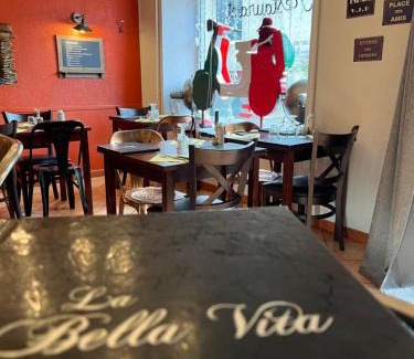 Villette-dʼAnthon House | Maison d'hôtes La Bella Casa