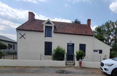 Vallon-en-Sully House | Maison de Campagne Avec Terrain