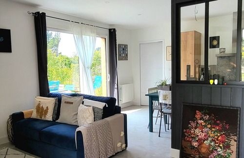 Tredrez-Locquemeau House | Maison de Charme en Bois à 300 m de la mer