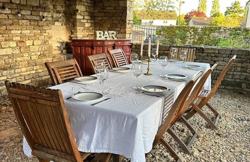 Pliboux Villa | Maison de Charme au Calme de la Campagne Avec spa