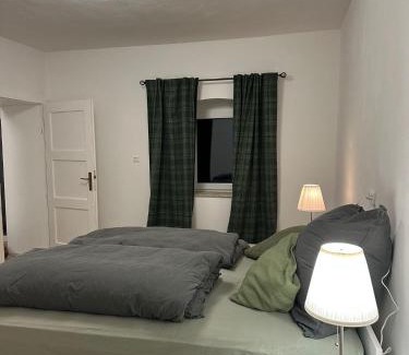Grossrosseln Apartment | Maison de Chasse Karlsbrunn