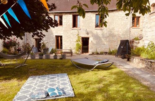 Pontpoint House | Maison de famille du 17ème siècle I Proche Senlis Chantilly Compiègne Paris