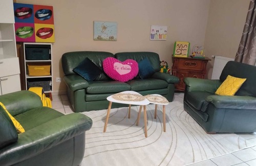 Saint-Denis-les-Bourg Apartment | MAISON DE L'EXCELLENCE 3 BEDROOMS