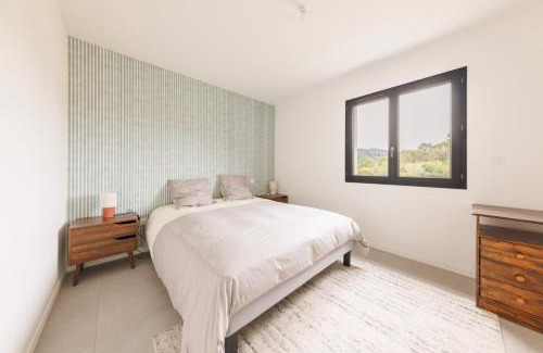 Ydes House | Maison de Maud - Piscine privée