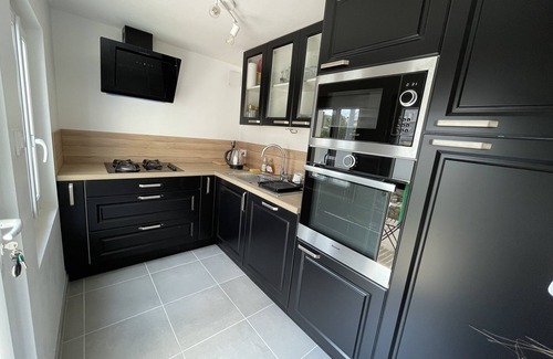 Miroir - Batignolles House | Maison de Ville Rénovée Idealement Placée