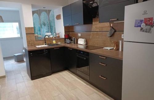 Saint-Brieuc House | Maison de ville - terrasse sud, a 10 min des plages