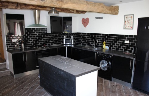 Saint-Aignan Cottage | Maison du Guerledan with private heated Pool and WIFI for 6 people.