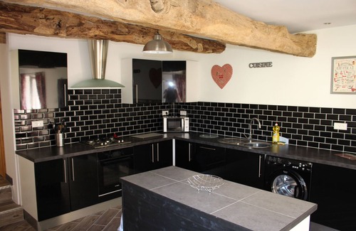 Saint-Aignan Cottage | Maison du Guerledan with private heated Pool and WIFI for 6 people.