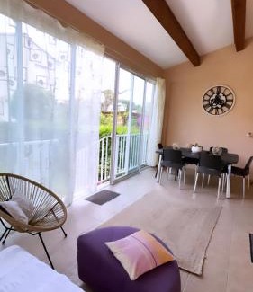 Pineto Villa | Maison en bord de mer, Plage de la Marana en Corse