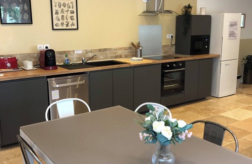 Moules House | Maison en Campagne Arlésienne Avec Piscine