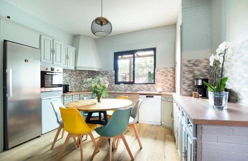 Saint-Maurice House | Maison et Jardin - Chambre Cosy