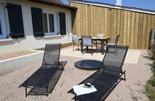 Villeneuve-sur-Allier House | Maison familiale rénovée à Villeneuve-sur-Allier avec WiFi inclus - FR-1-489-372