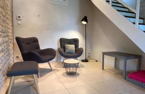 Tour Chabot Gavacherie House | Maison familiale spacieuse à Niort avec jardin