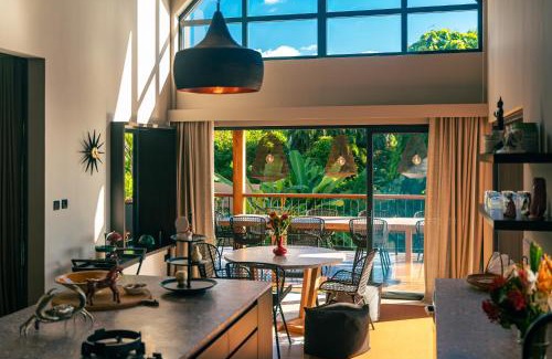 Glacis Villa | Maison Gaia Seychelles, unobstructed views over the ocean and into the sunset