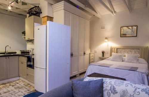 Umhlanga Bed & Breakfast | Maison - H Guest House