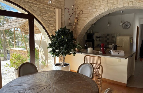 Monteils House | Maison Individuelle Climatisée Avec Piscine au Calme Dans Petit Village