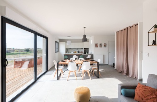 Bretteville-sur-Ay Villa | Maison Jacuzzi 50 m de la Plage