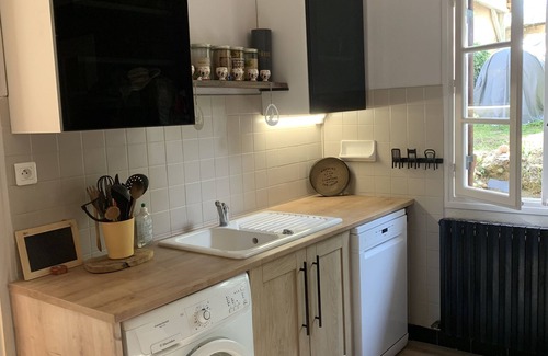 La Fagette House | Maison Lancosme", Périgourdine, enclosed parking on private grounds.